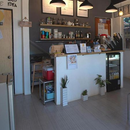 Hometel Barrio House Mactan Мактан Екстериор снимка