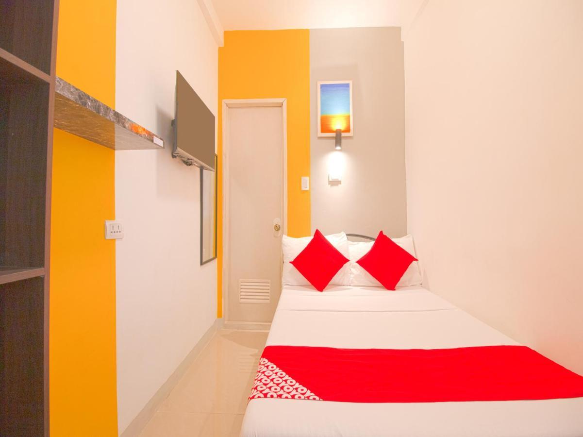 Hometel Barrio House Mactan Мактан Екстериор снимка
