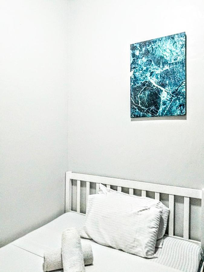 Hometel Barrio House Mactan Мактан Екстериор снимка