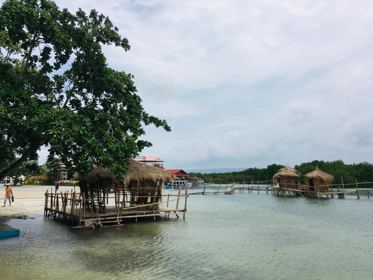 Hometel Barrio House Mactan Мактан Екстериор снимка