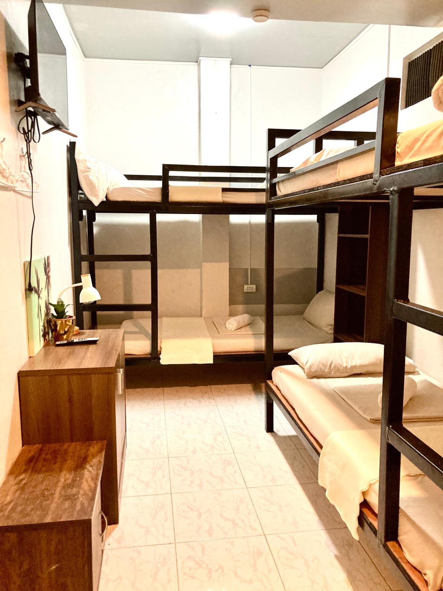 Hometel Barrio House Mactan Мактан Екстериор снимка