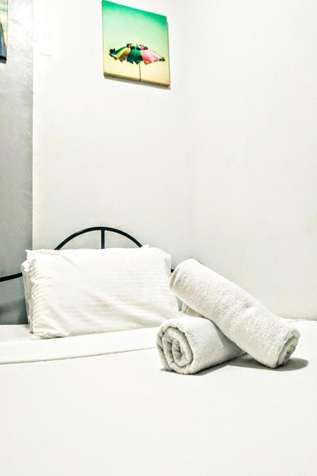 Hometel Barrio House Mactan Мактан Екстериор снимка