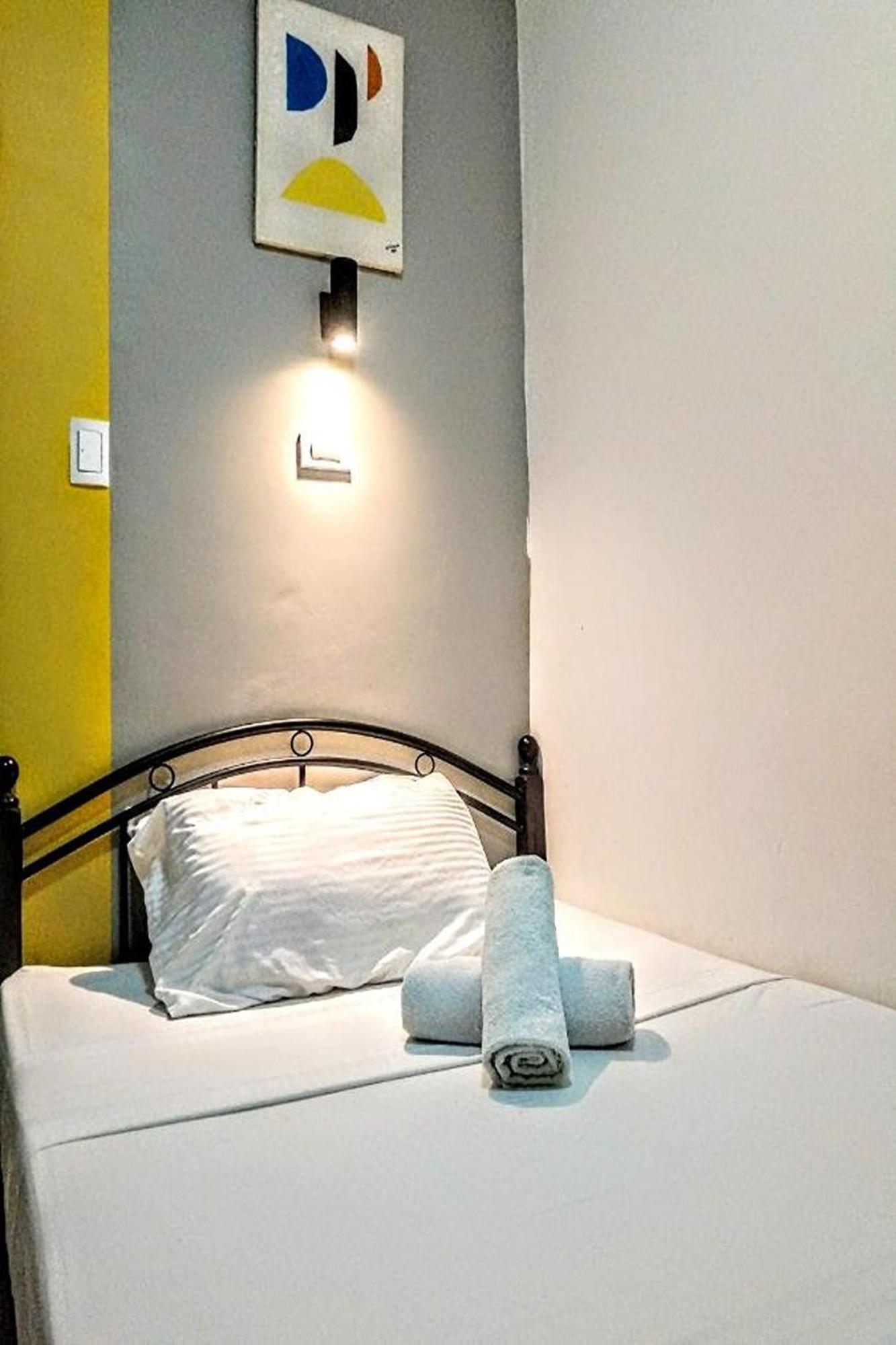 Hometel Barrio House Mactan Мактан Екстериор снимка