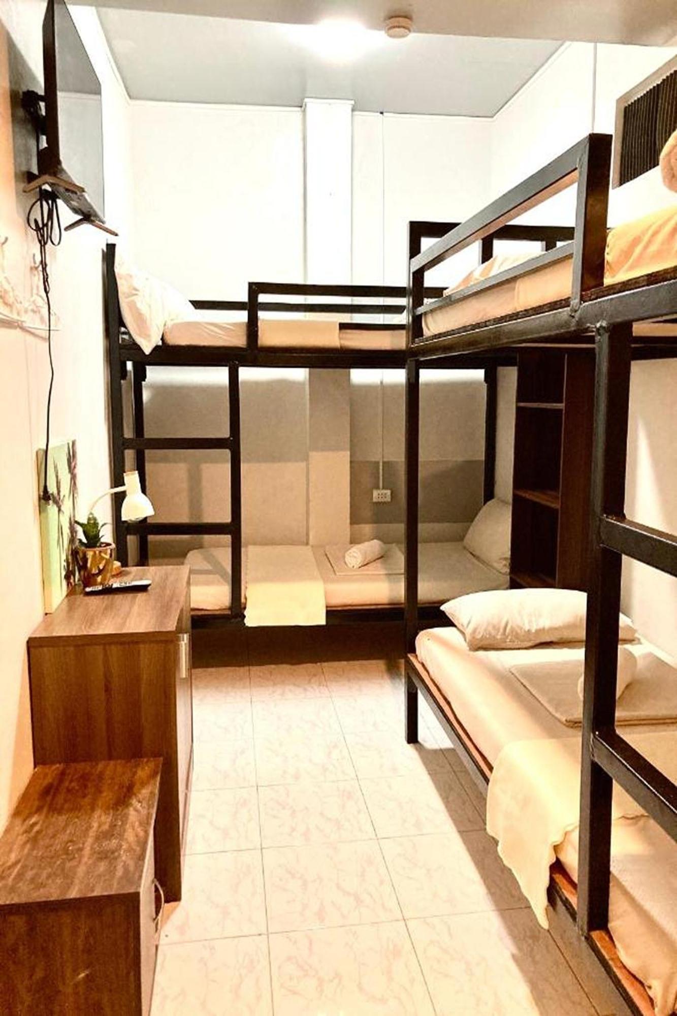Hometel Barrio House Mactan Мактан Екстериор снимка