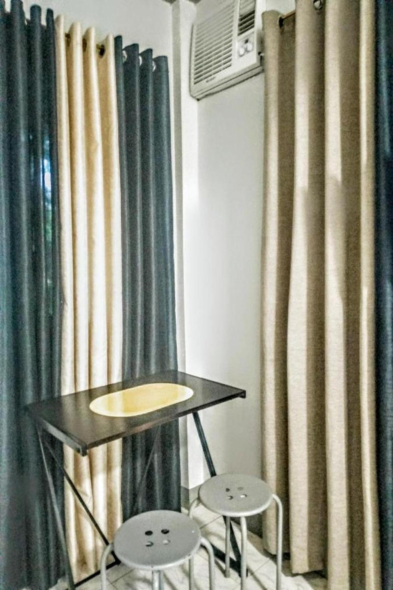 Hometel Barrio House Mactan Мактан Екстериор снимка